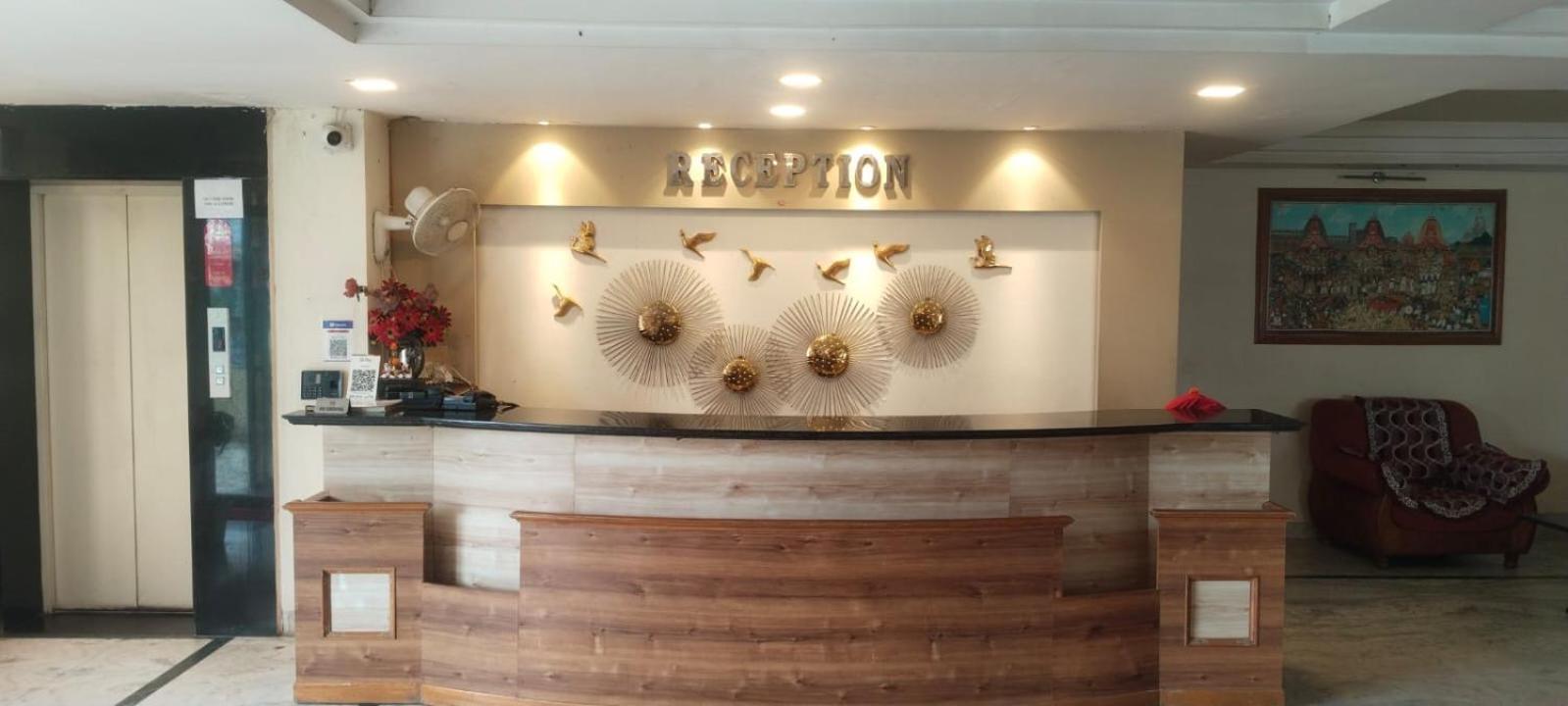 Hotel City Palace Brahmapur Екстер'єр фото