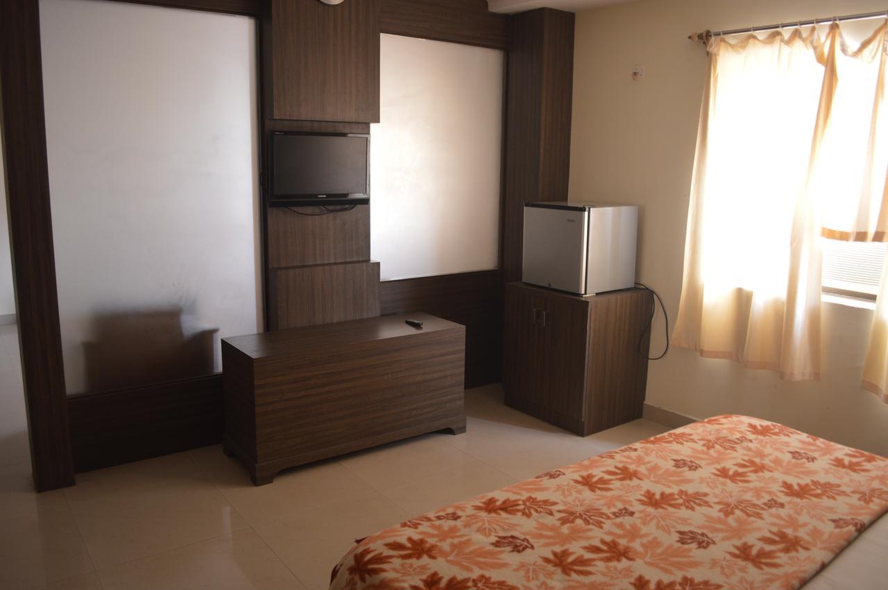 Hotel City Palace Brahmapur Номер фото